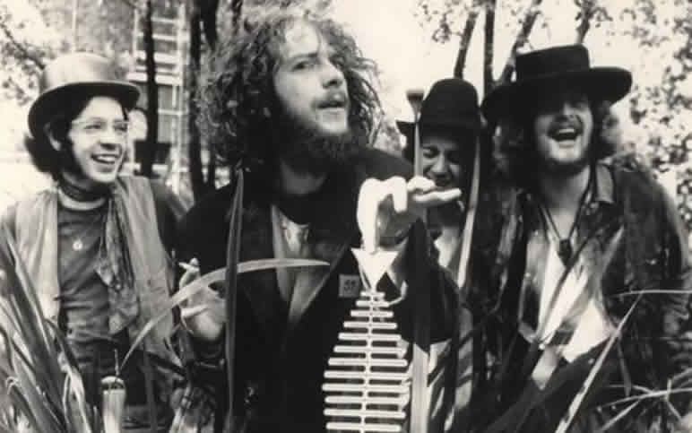 Stand Up by Jethro Tull – Classic Rock Review